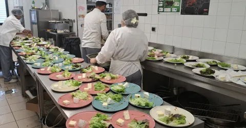 Le P'tit Plat Raccrochage scolaire : préparer un CAP en Ecole de Production Le P'tit Plat